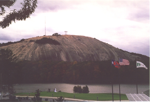 A breezy wedding at Stone Mountain